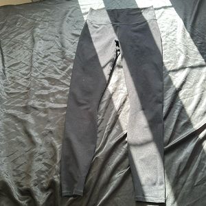 BLACK FABLETICS LEGGINGS